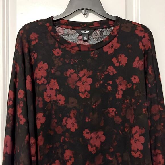 ⚡️ 3 for $30 ⚡️ Simply Vera Vera Wang Floral Sweater - Picture 2 of 8